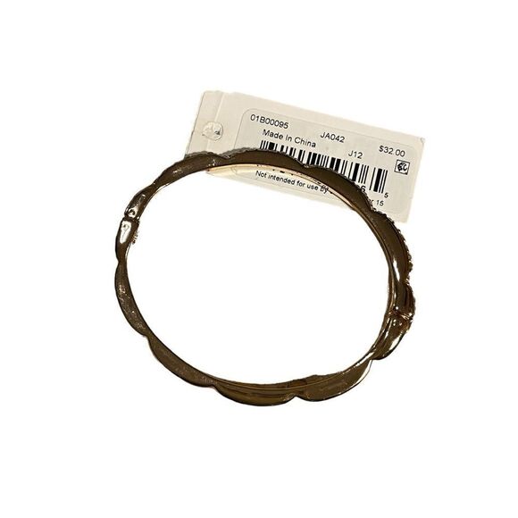 NWT Anne Klein Gold Tone Crystal Scallop Stone Hinge Bangle Bracelet - Picture 2 of 5